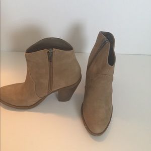 Dolce Vita Ankle Boots Size 7